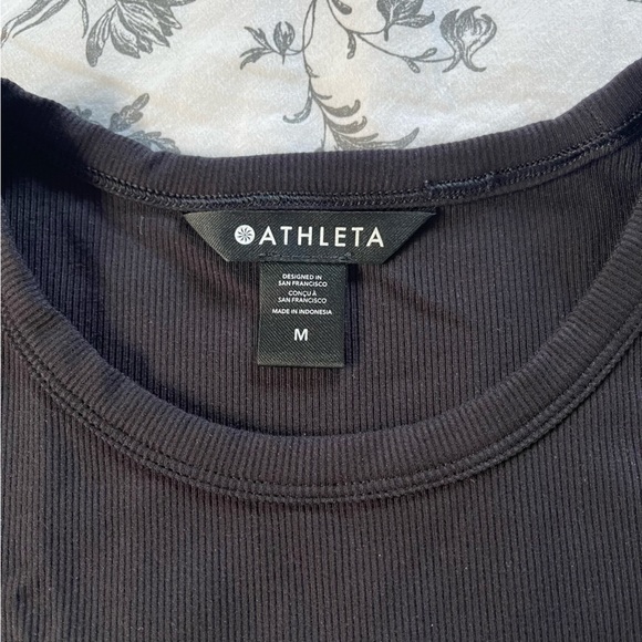 Athleta Signature Rib Crop Tee Black - Picture 3 of 4